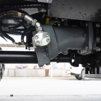 Wheel-Side Deceleration Axle