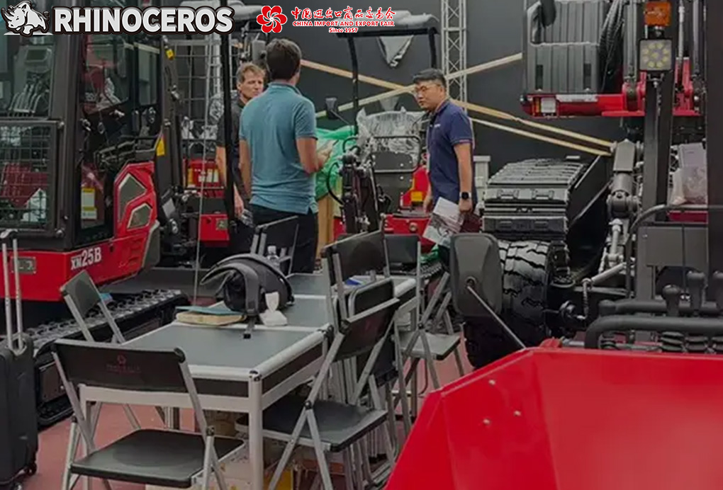 Rhinoceros X125 Wheel Crawler Excavator Rhinoceros X125 Wheel Crawler Excavator on display at Canton Fair 2025