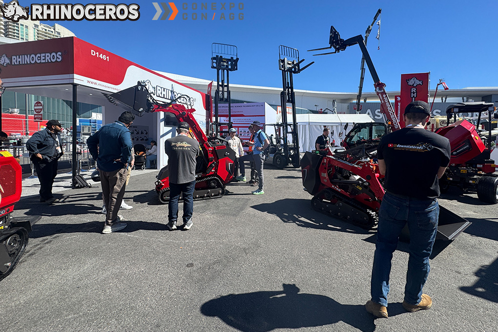 Rhinoceros construction equipment display at CONEXPO 2026 Rhinoceros construction equipment exhibition booth at CONEXPO CON AGG 2026 with excavators and loaders
